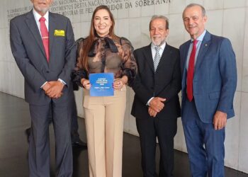 ATECNÓLOGOS-ES leva pauta dos Tecnólogos ao Congresso Nacional